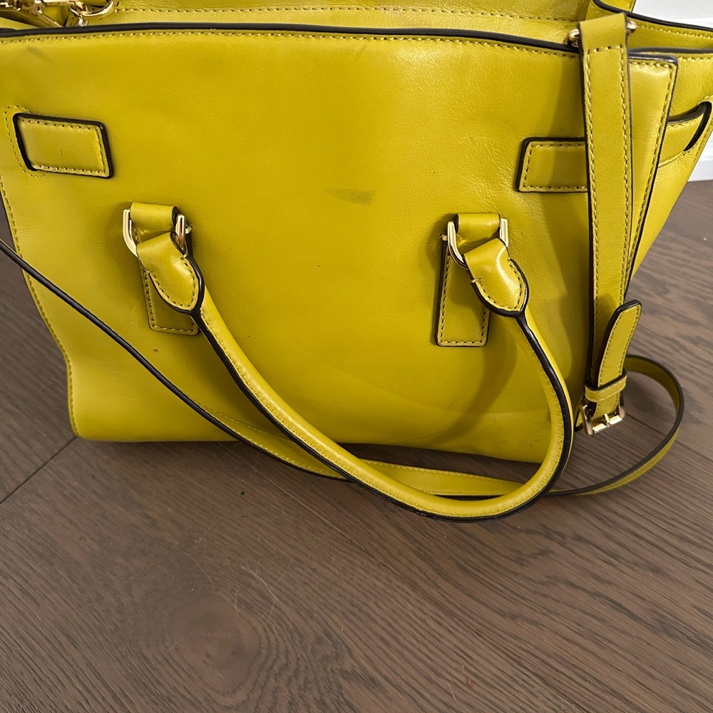 Michael Kors Leather Tote Bag - Picture 2 of 5